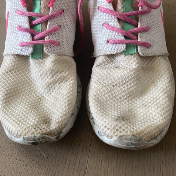 Custom Nike Roche Style Running Shoes - Picture 4 of 7